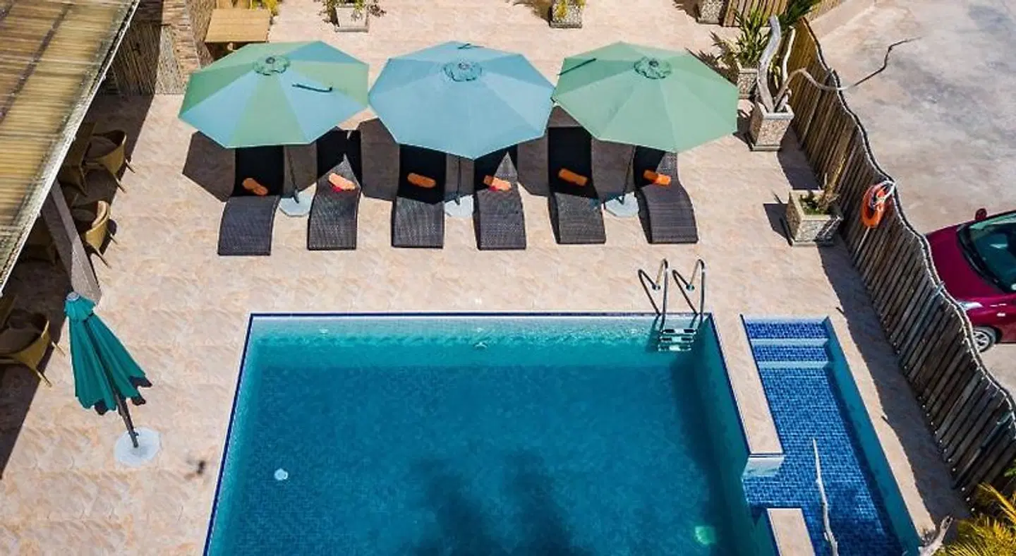 Chez Bea Luxury Villa OUTDOOR_POOL