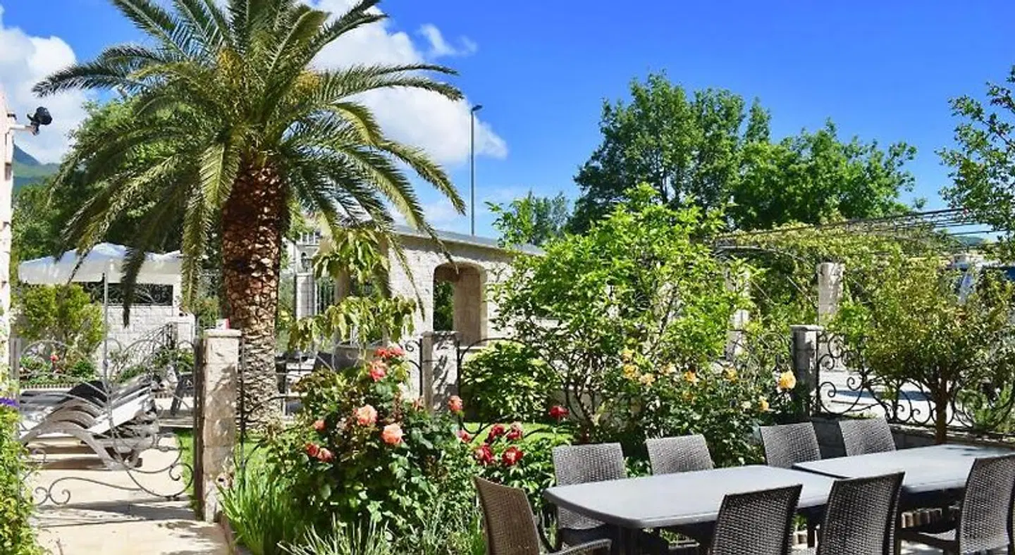 Villa Dolphin Apartments Terrasse
