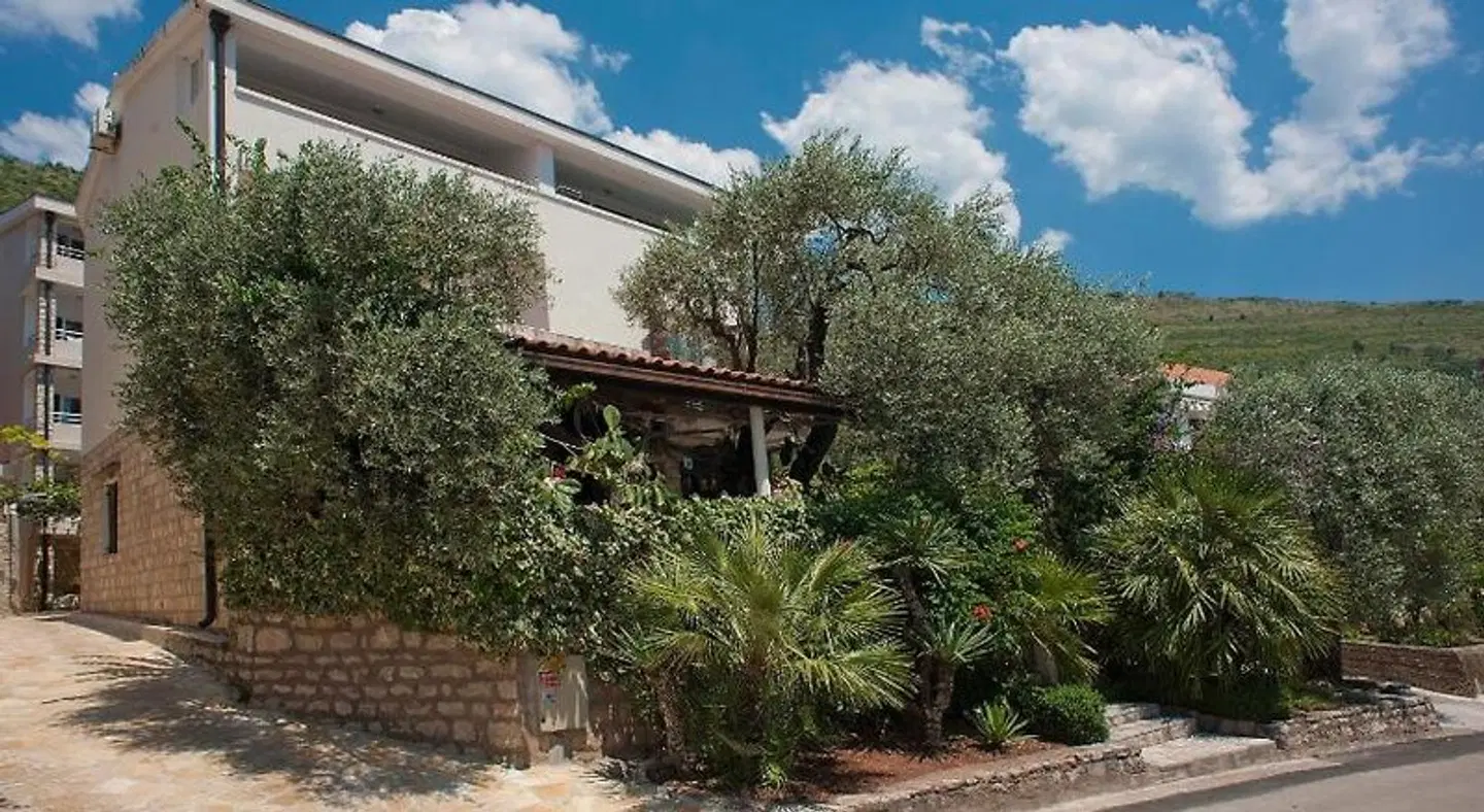 Guest House Maslina EXTERIOR