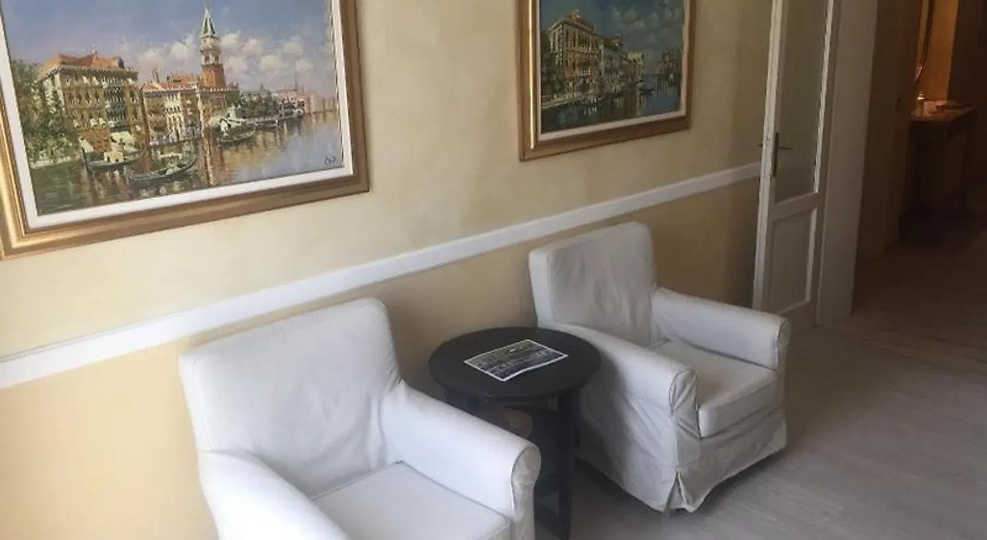 Lady Verona ROOM_EXAMPLE