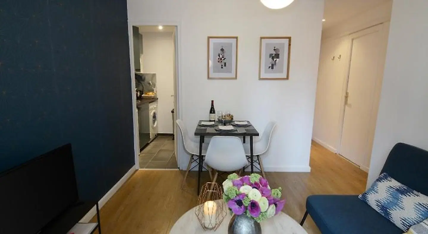 HolidaysInParis - Republique ROOM_EXAMPLE
