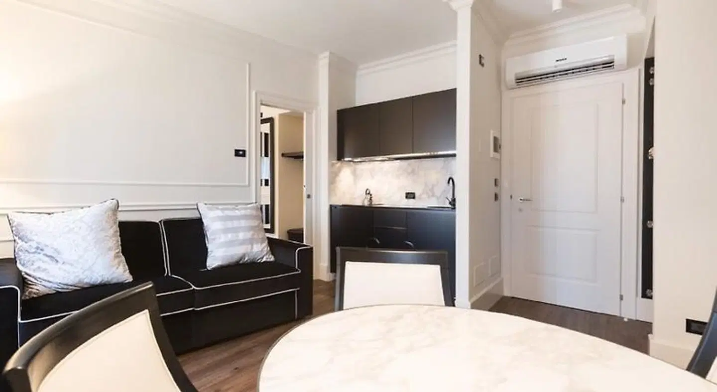 Verona House ROOM_EXAMPLE