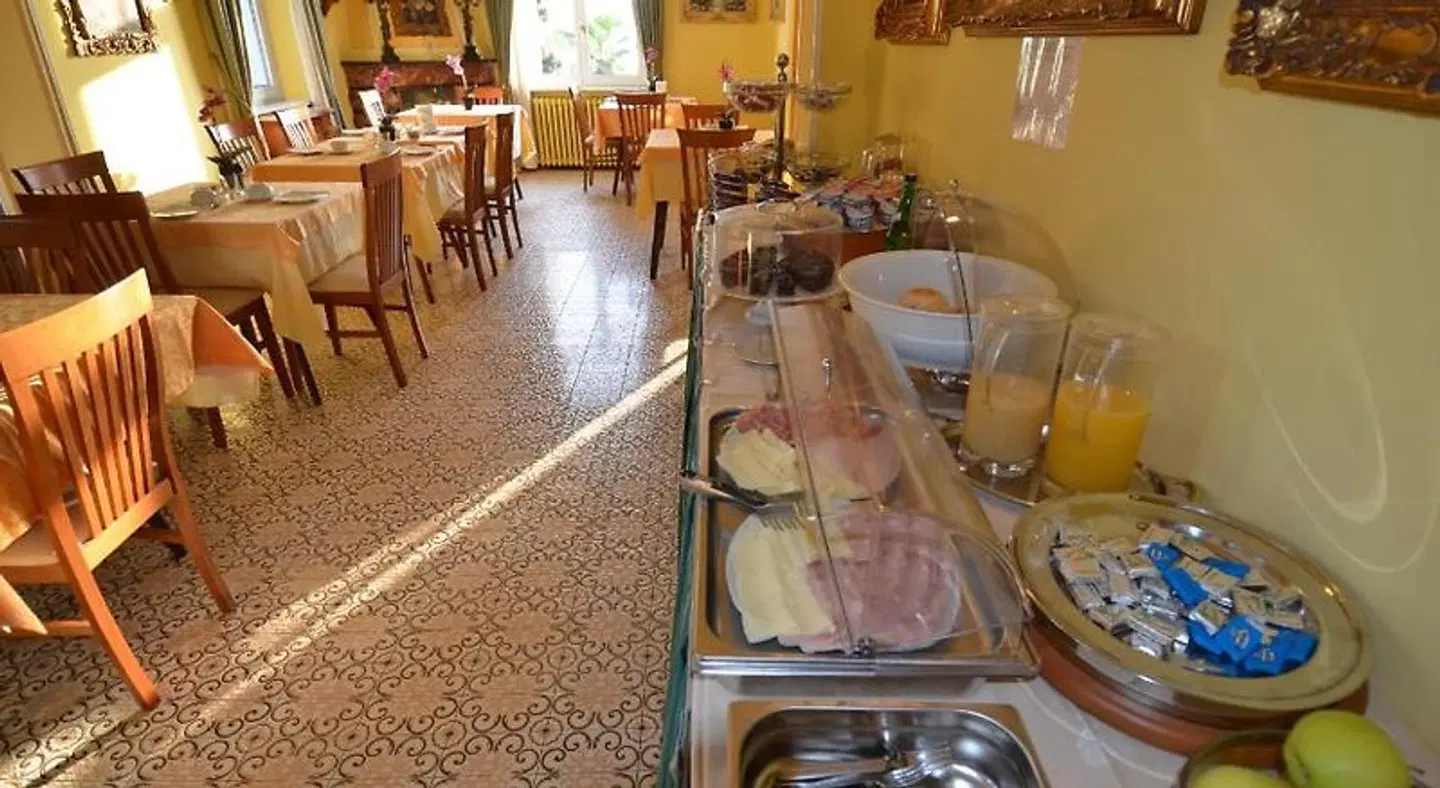 Villa Ruscello Restaurant