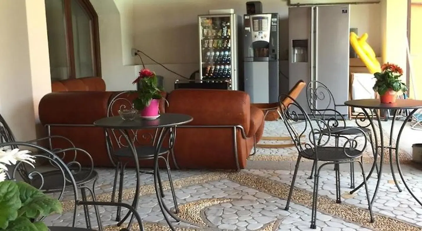Casa Rosa Bar