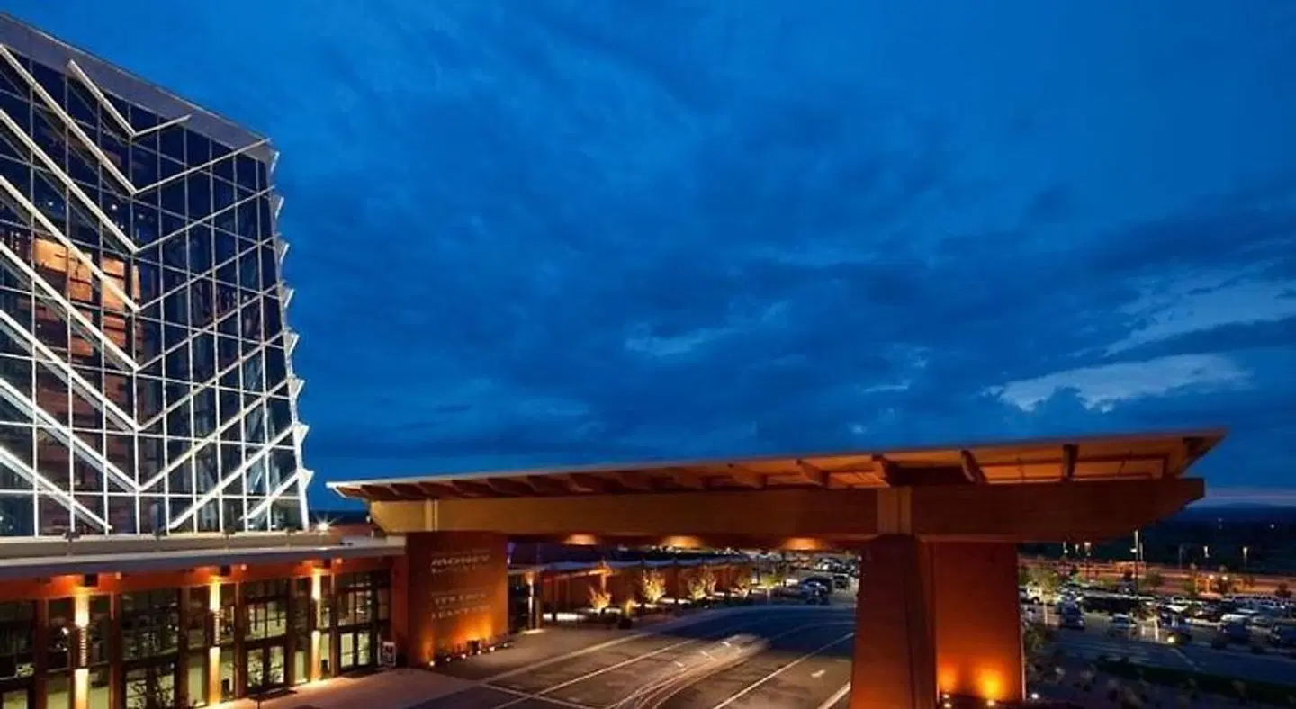 Isleta Resort & Casino EXTERIOR