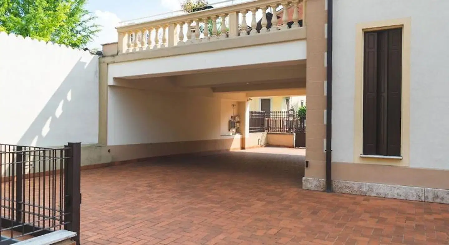 Juliet House Luxury Apartments EXTERIOR
