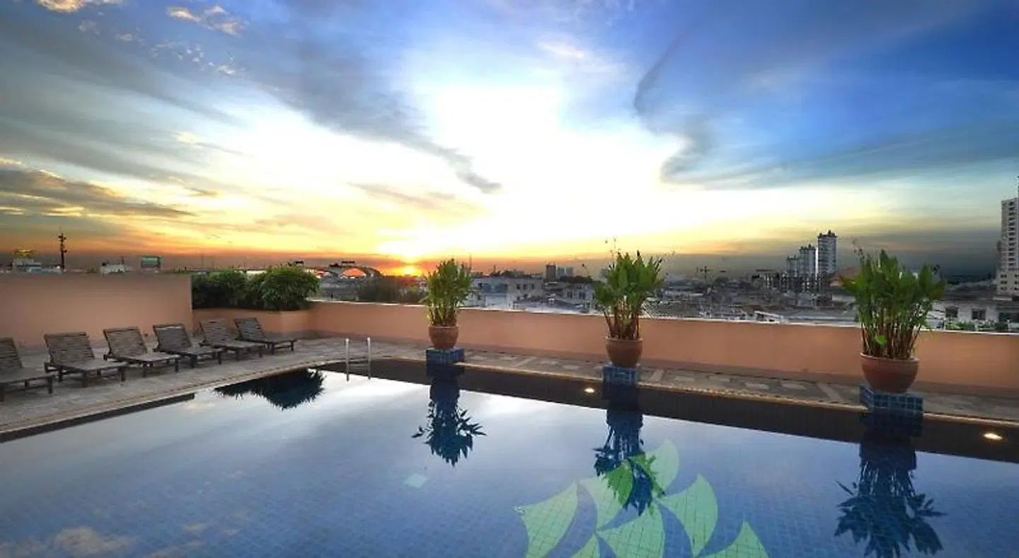 Tongtara Riverview Hotel OUTDOOR_POOL