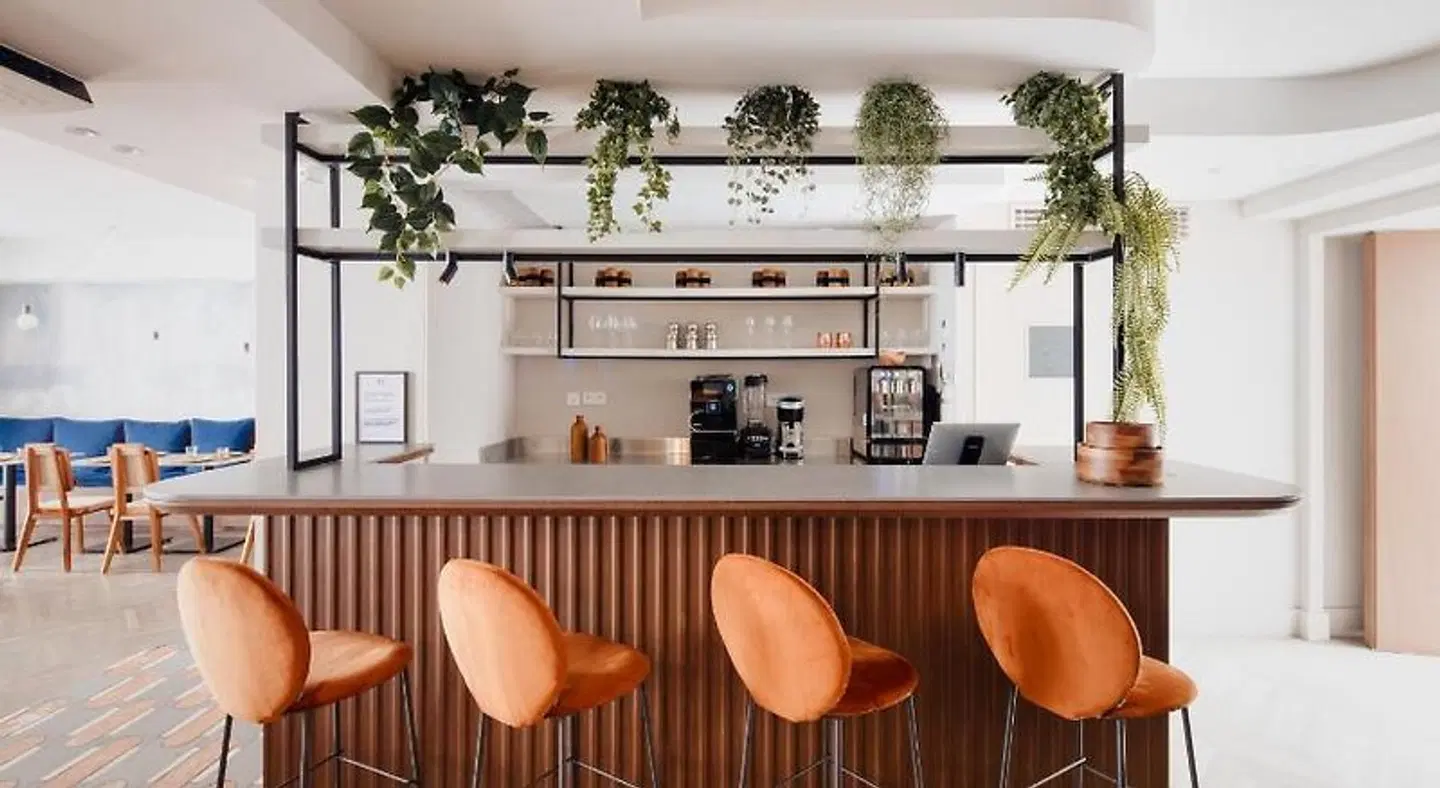 Yelo Hotel Bar