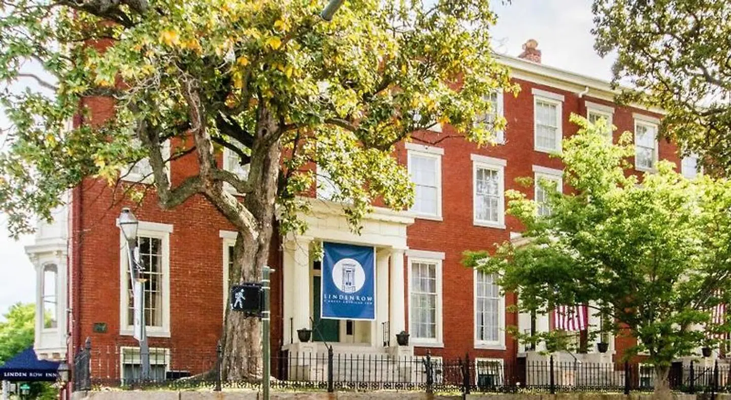 Linden Row Inn EXTERIOR