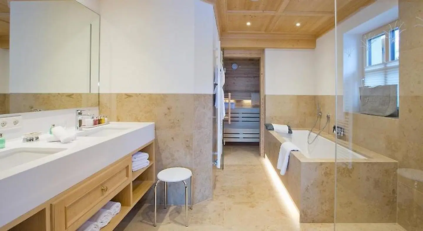 Burg-Vital-Hotel Badezimmer