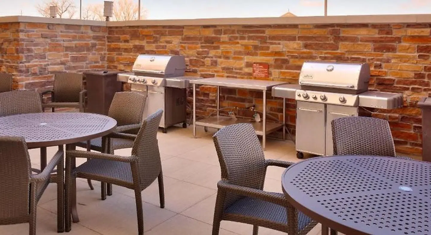 TownePlace Suites by Marriott Dickinson Terrasse