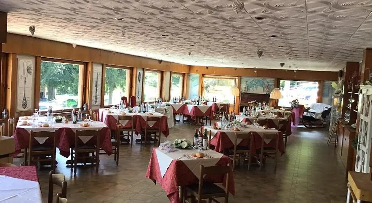 Mirabeau Restaurant
