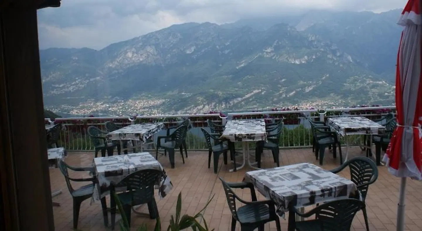 Mirabeau Terrasse