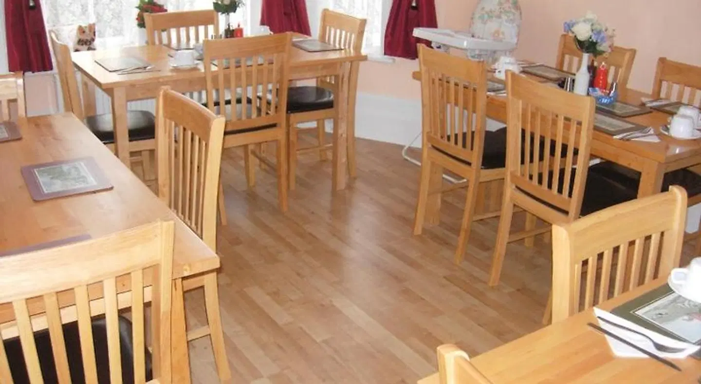 Longfield Guest House Restaurant