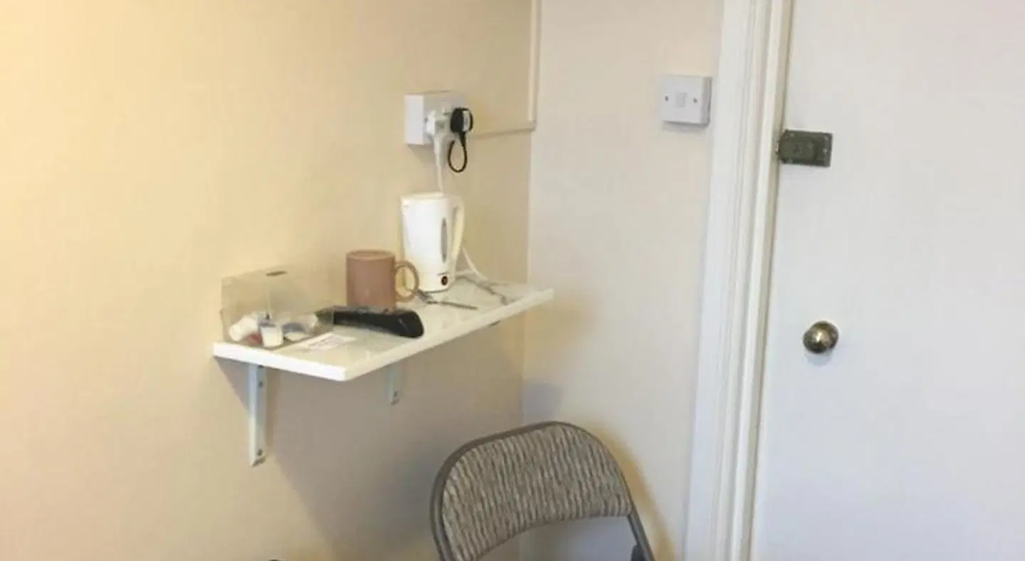 Longfield Guest House Badezimmer