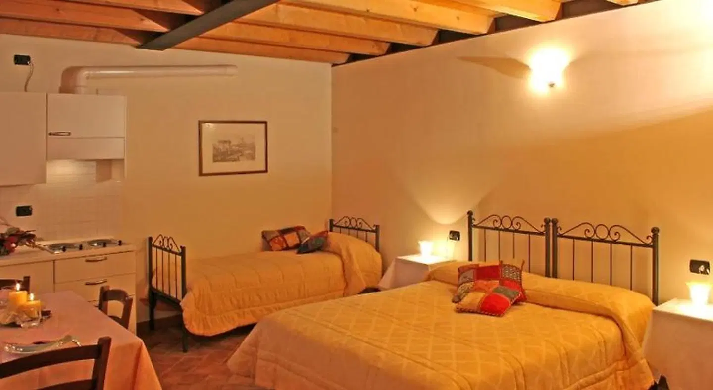 Agriturismo La Staffa ROOM_EXAMPLE