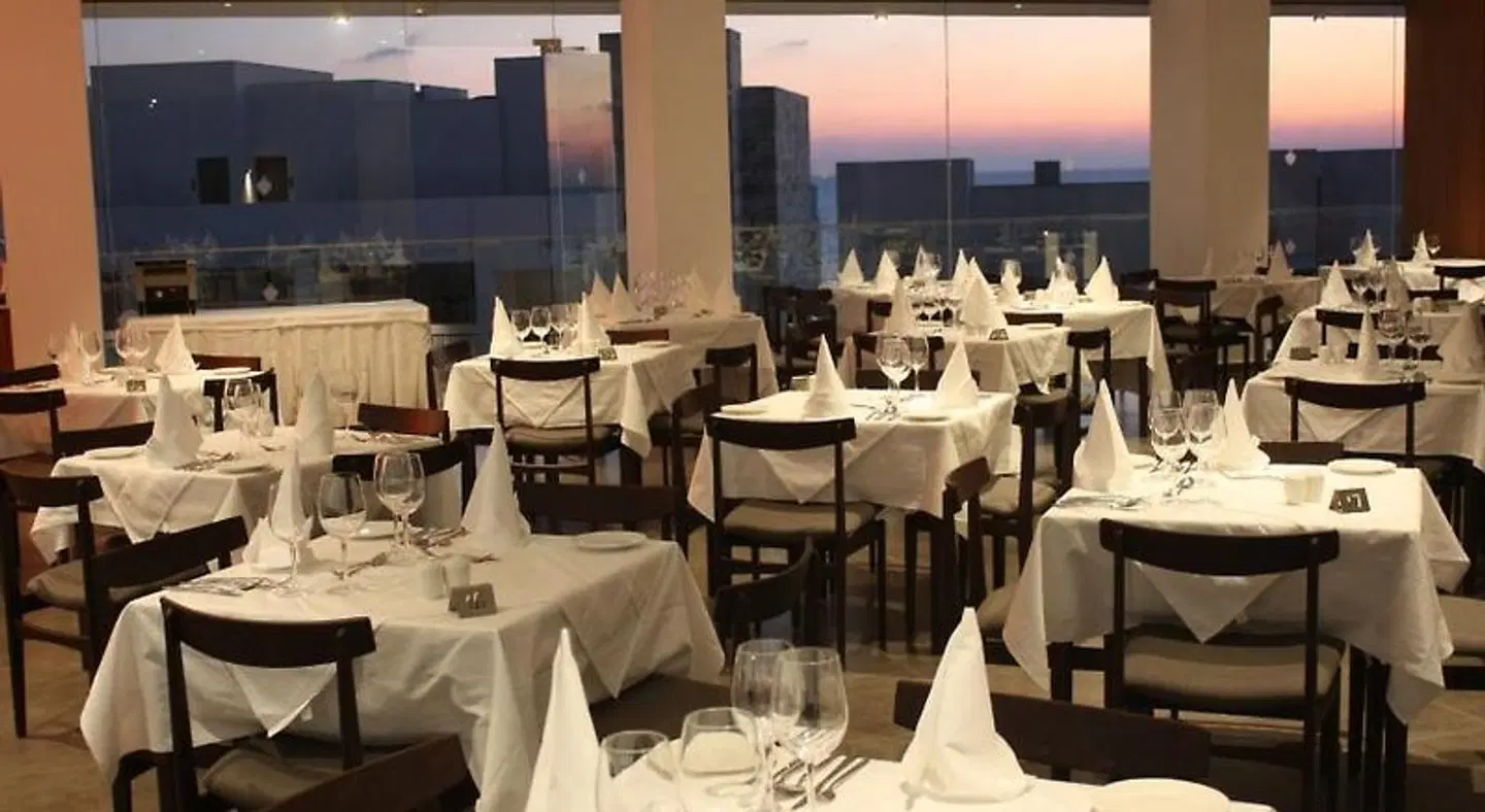 Gold Lagoon Kosher Hotel Restaurant