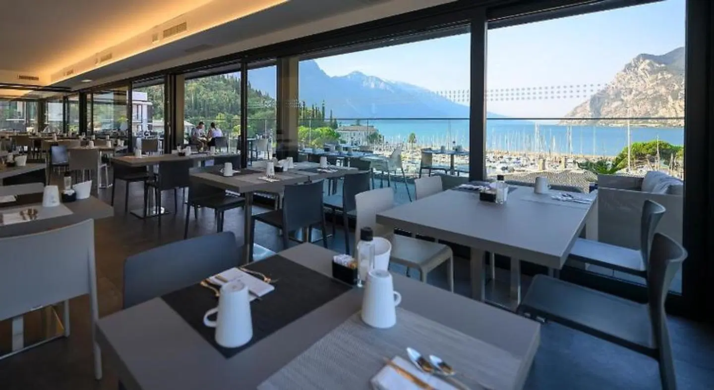 Riviera Restaurant