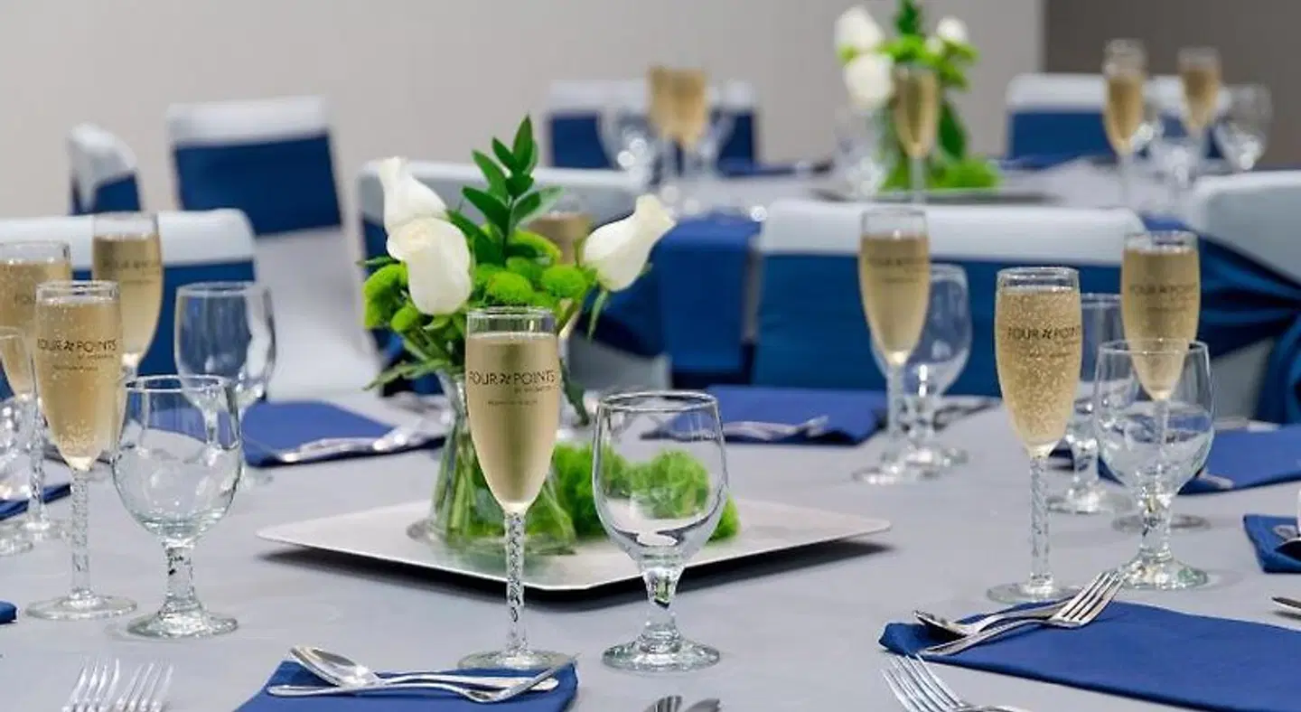 Four Points by Sheraton Huntsville Airport Restaurant
