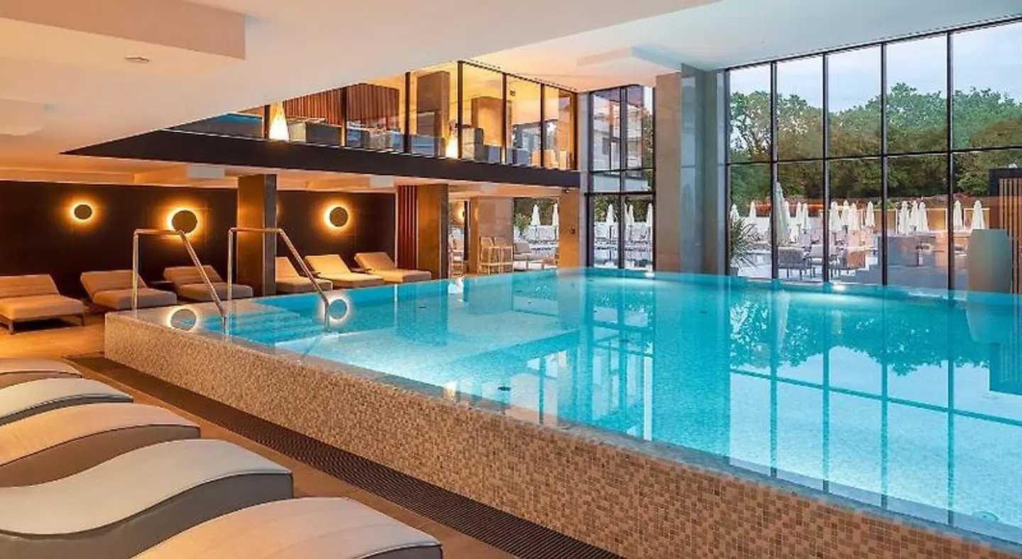 Luxury Hotel Riva Hallenbad