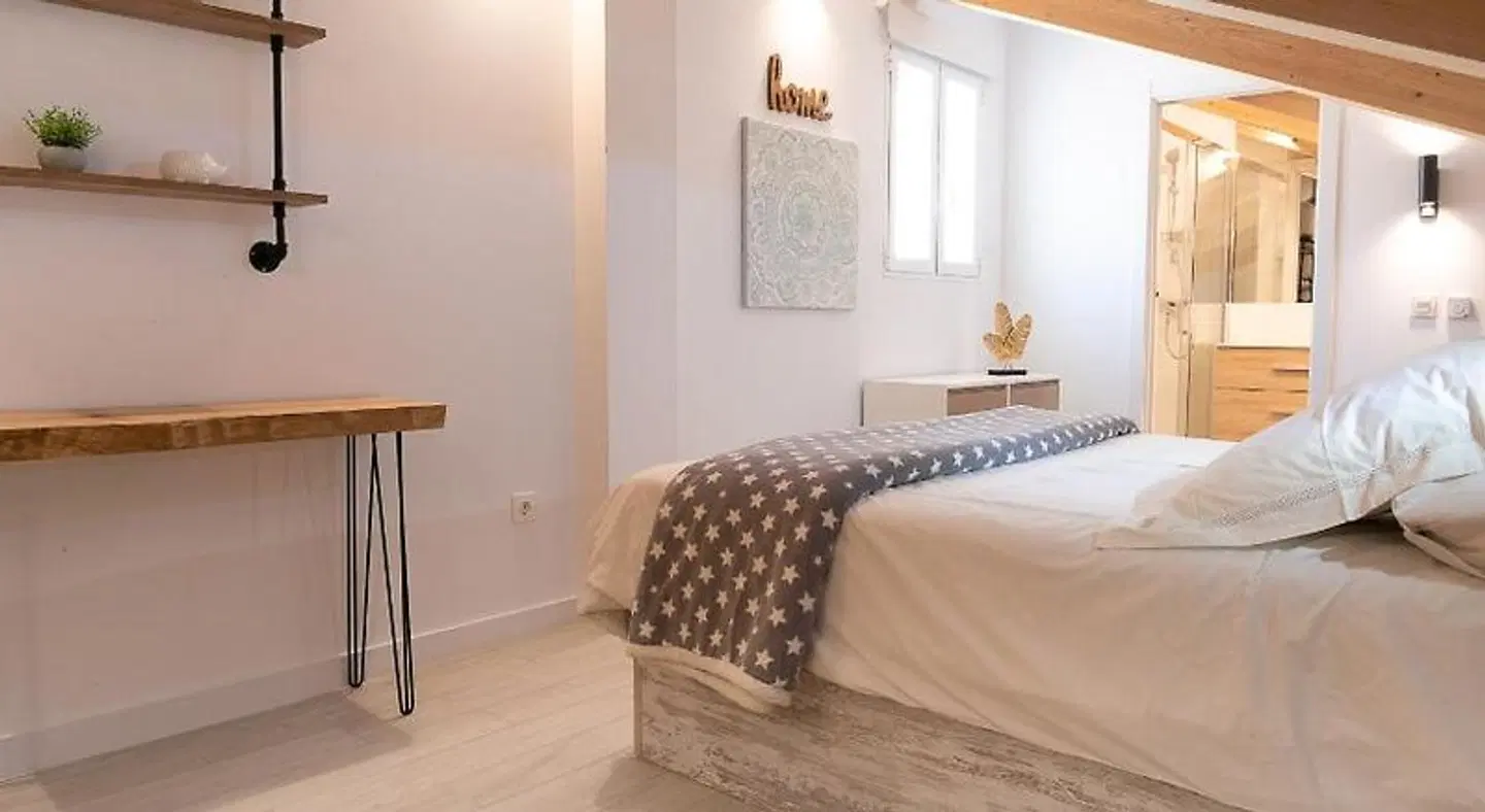 Be Salamanca ROOM_EXAMPLE