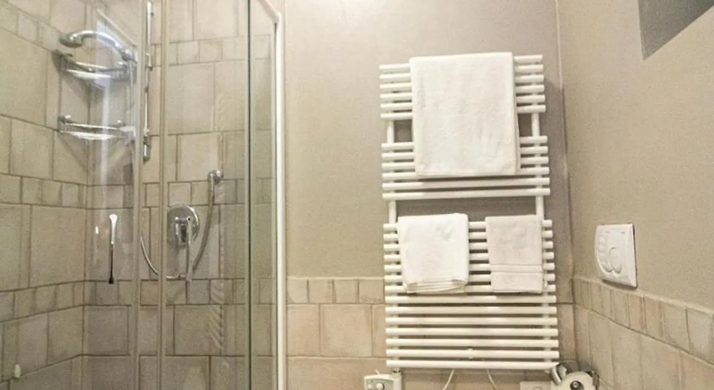 ApartHotel CasAlbergo Badezimmer