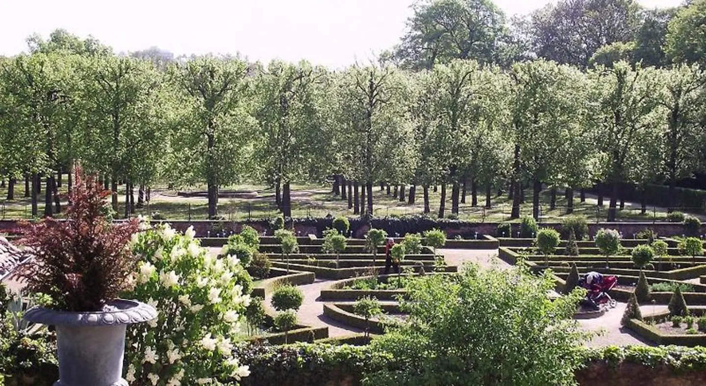 Der Platengarten Garten