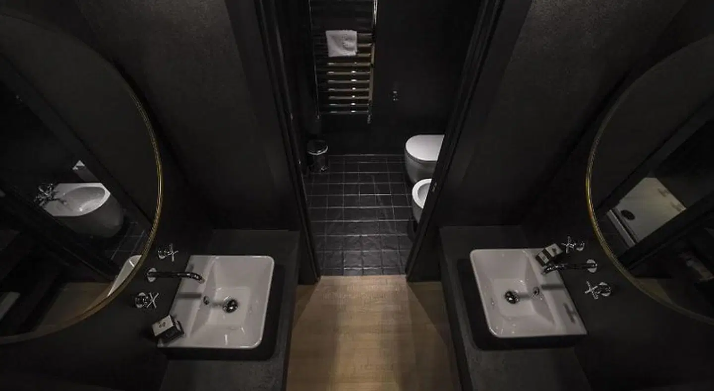 Suitelifetrevi Badezimmer