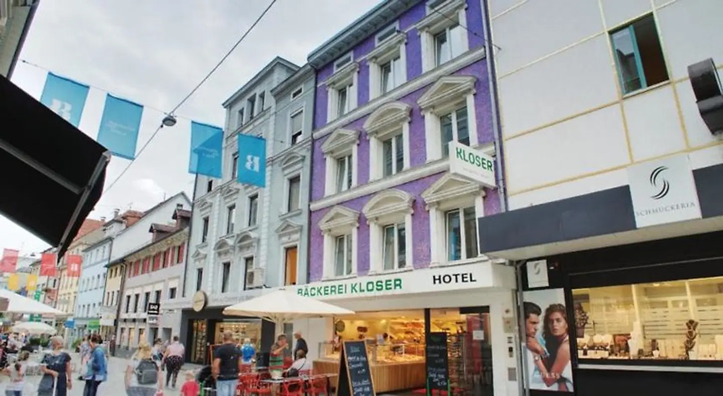 Kaiser EXTERIOR