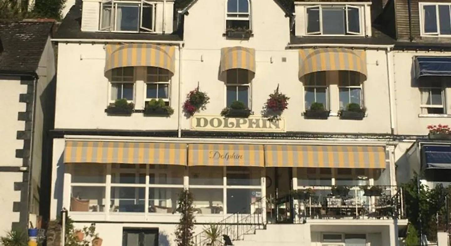 Dolphin Guest House EXTERIOR