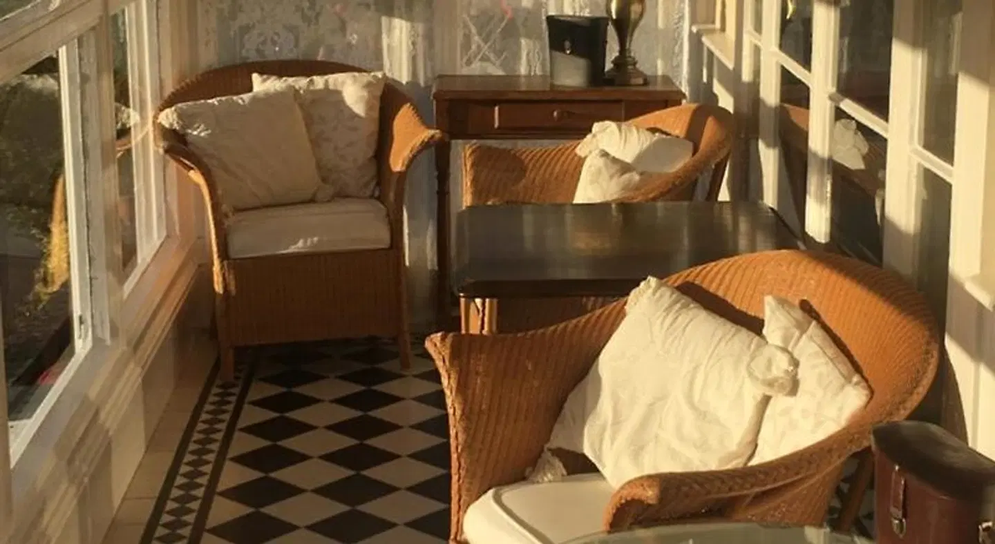 Dolphin Guest House Restaurant