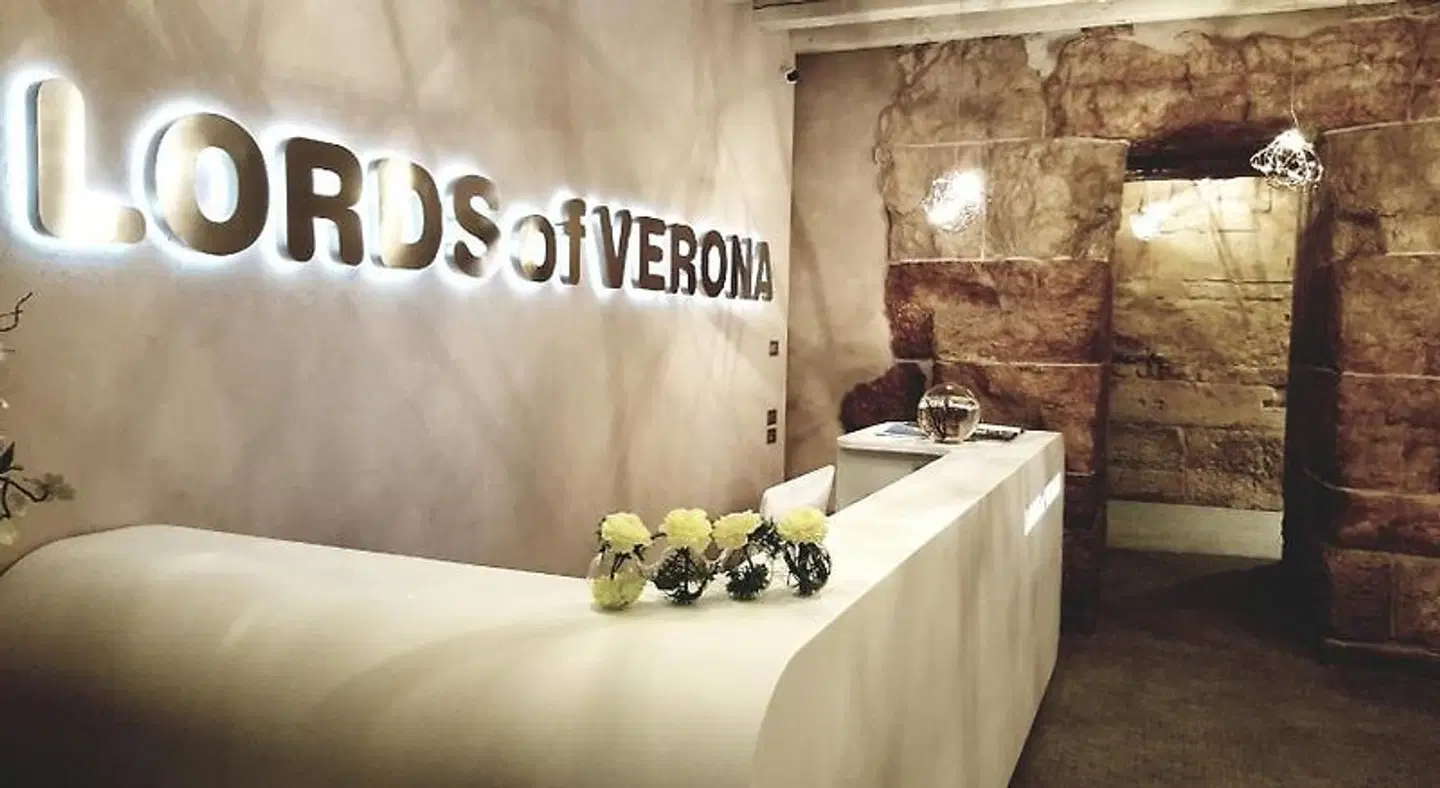 Lords of Verona Luxury Apartments Badezimmer