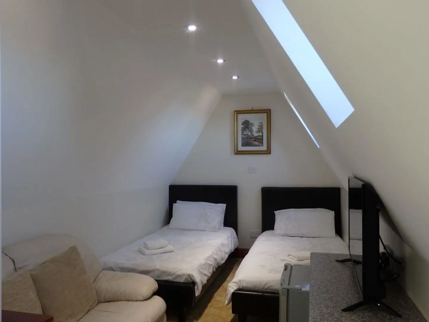Hay Lane Lodge ROOM_EXAMPLE