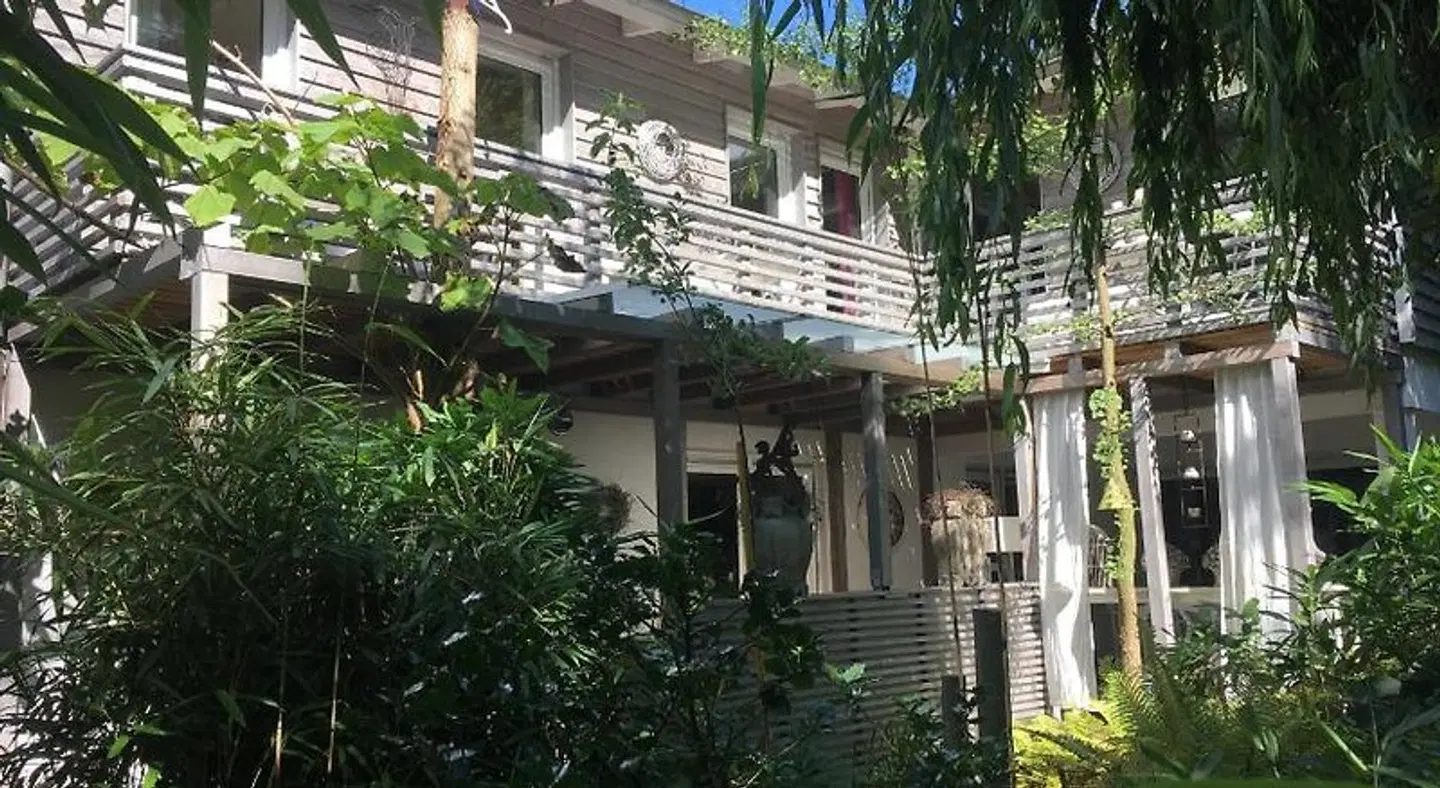 Three B's Bed & Breakfast EXTERIOR