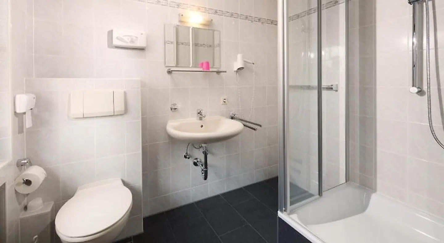 Gasthof Zum Hobel Badezimmer