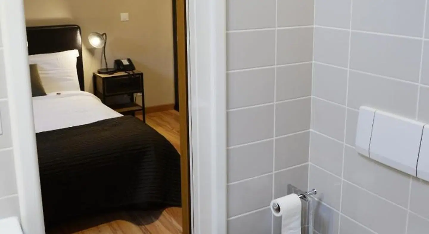 Auberge communale de Carouge Badezimmer