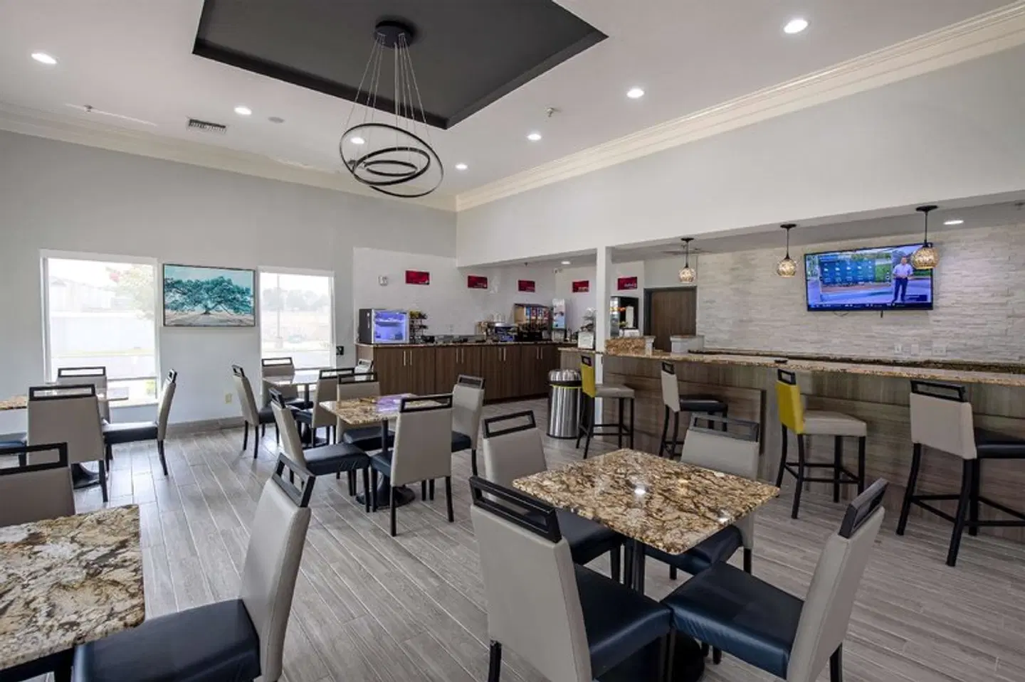 Best Western Plus Vermilion River Inn & Suites Restaurant