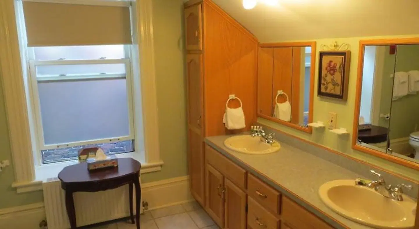 Chipman Hill Suites - Union Street Badezimmer