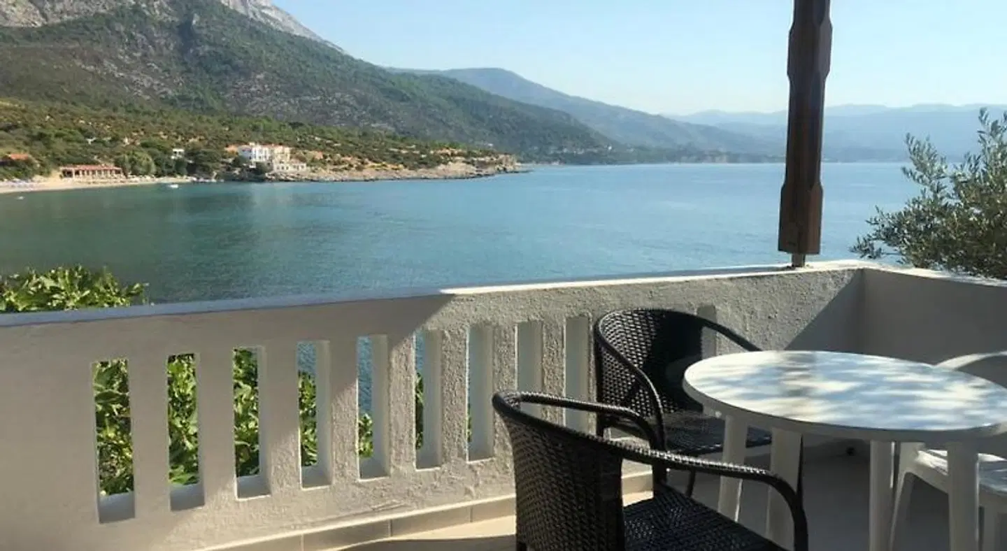 Studios Limnionas Terrasse