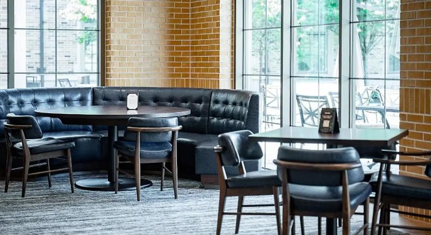 Morris Inn at Notre Dame LOUNGE_LOBBY