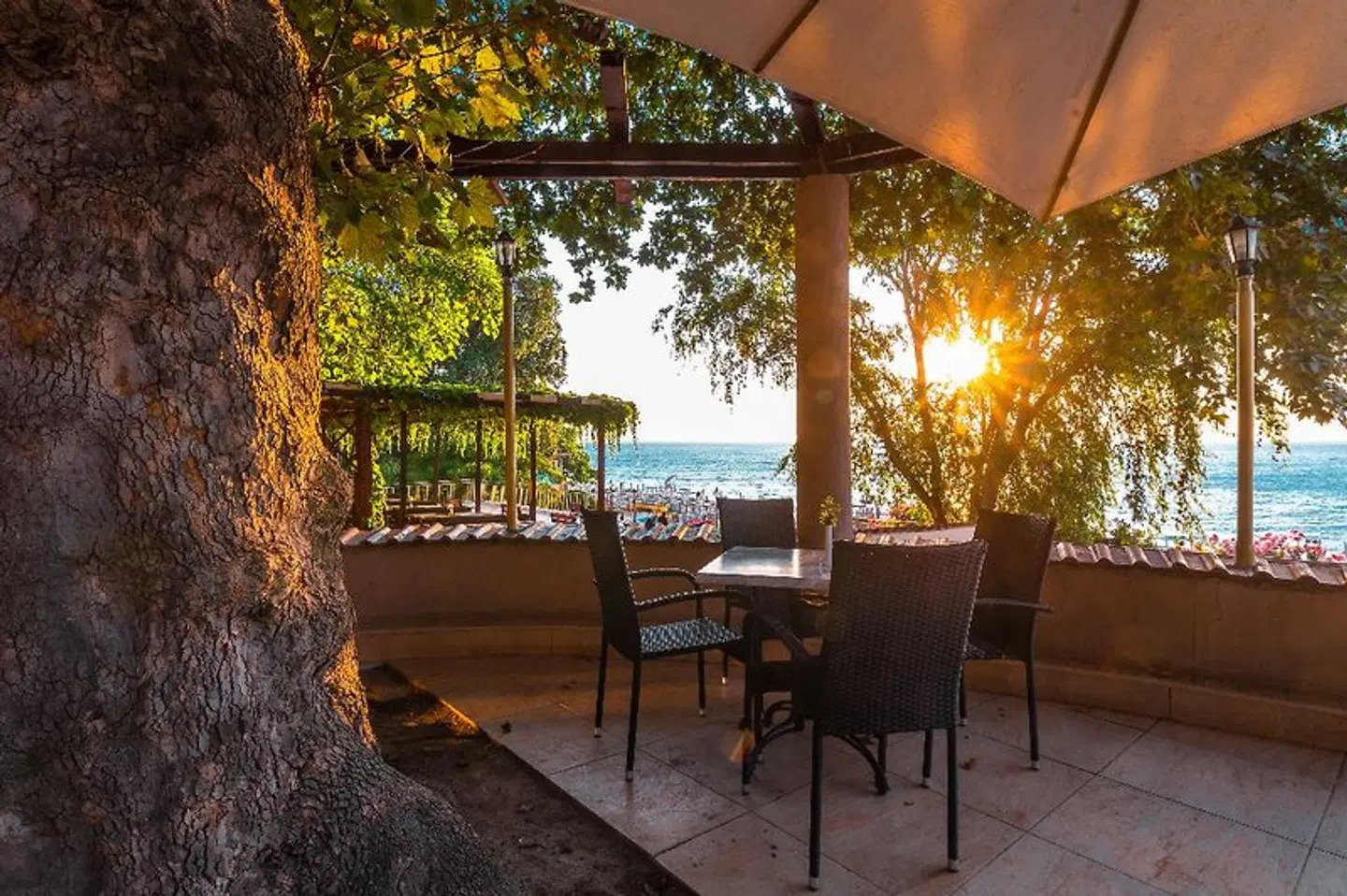 Vemara Beach Restaurant