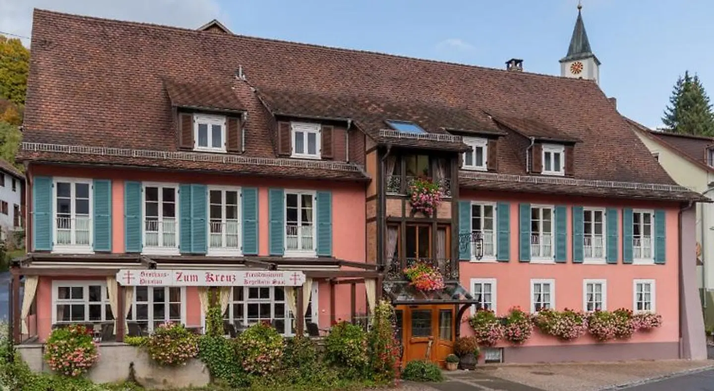 Kreuz EXTERIOR