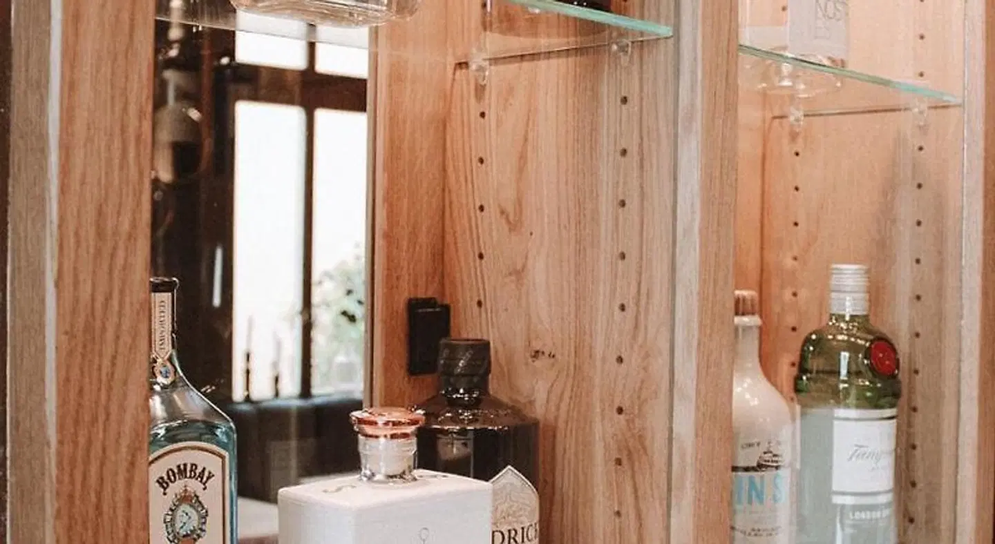 Schwarzer Adler HEALTH_BEAUTY