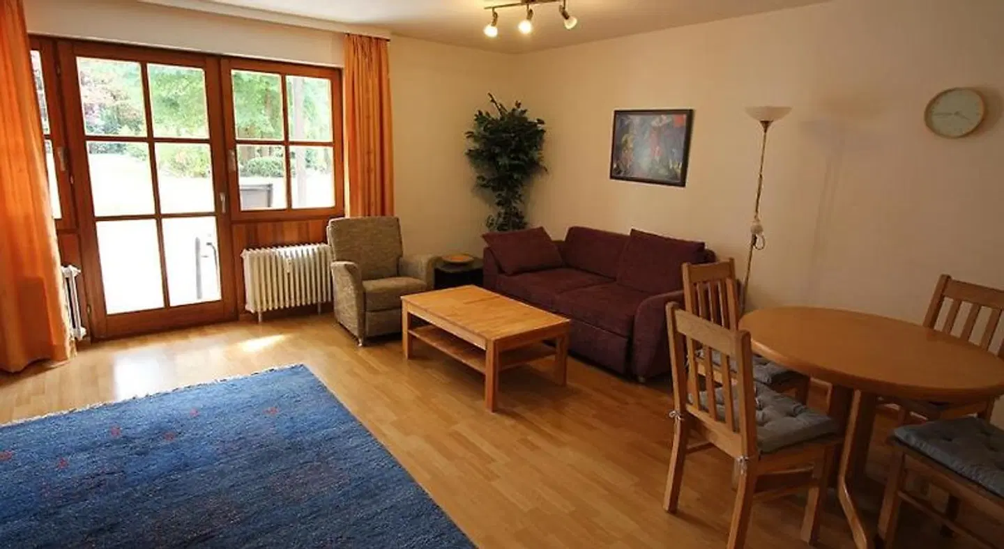 Am Park ROOM_EXAMPLE
