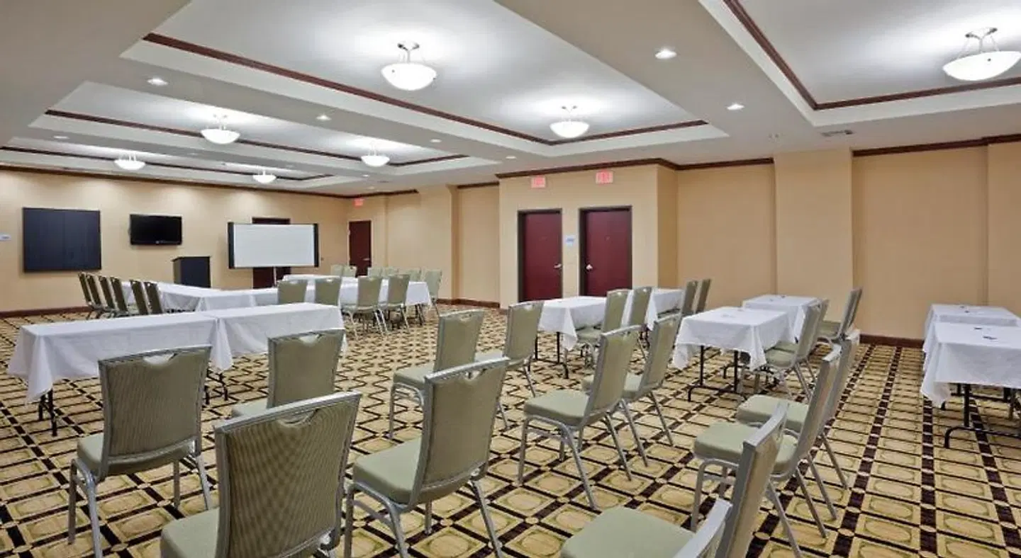 Holiday Inn Express & Suites Dumas by IHG Konferenz