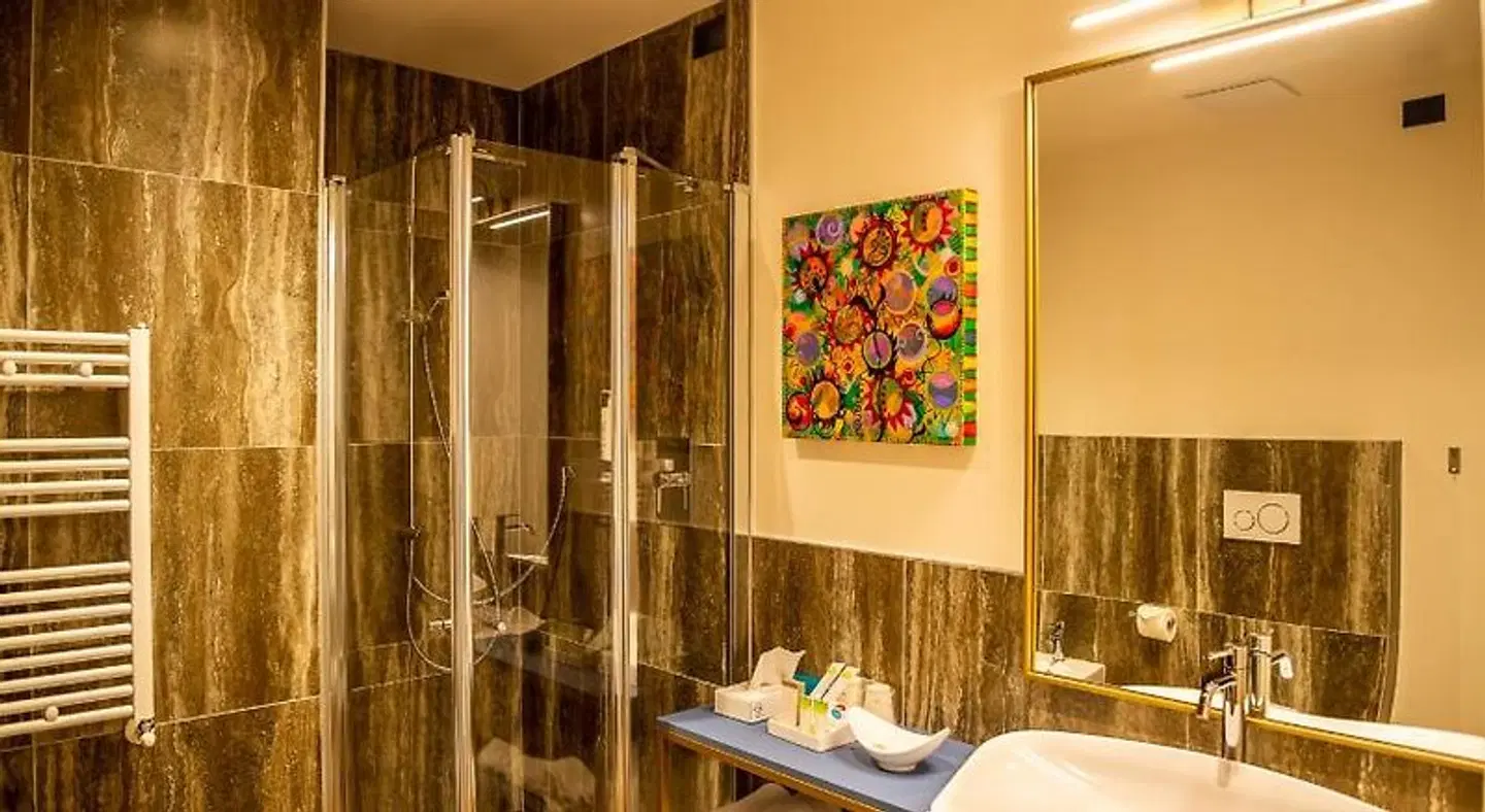 Hotel Rovereto Badezimmer