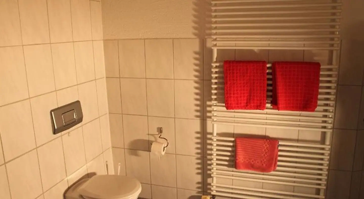 Goldenes Kreuz Badezimmer