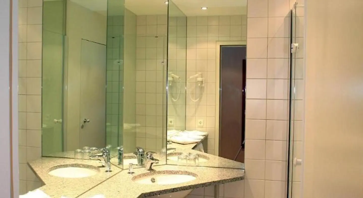 Central Hotel Löwen Badezimmer