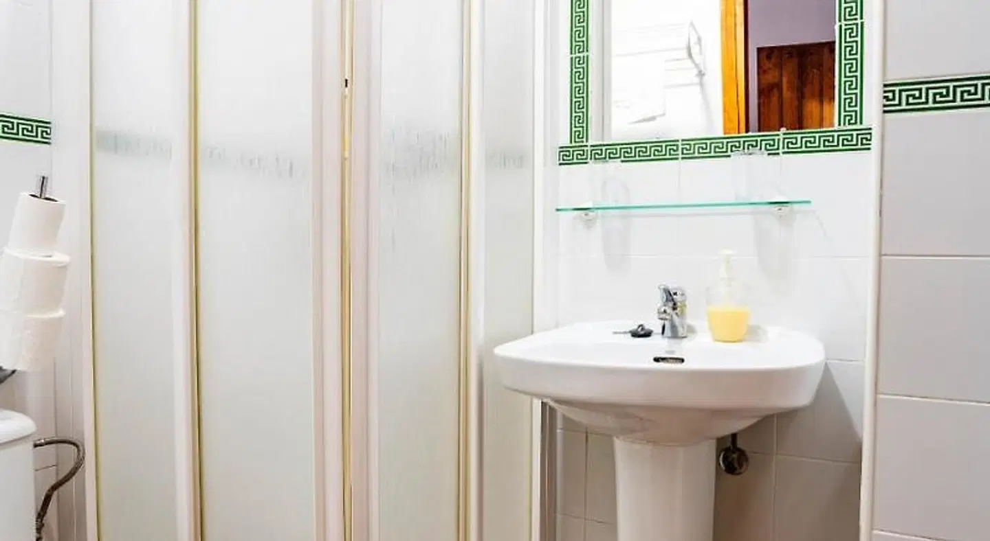 Hostal Plaza de Italia Badezimmer