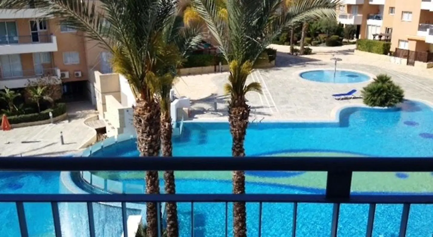 Iris Village OUTDOOR_POOL